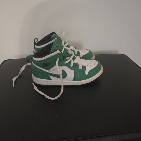 Kids Green and White Sneakers - Picture 2 of 3